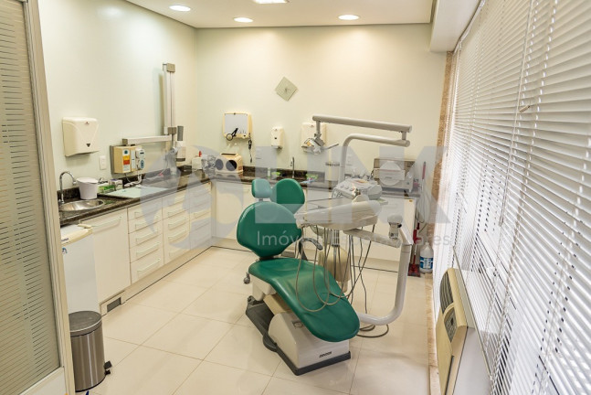 Imóvel Comercial à Venda, 29 m² em Moinhos De Vento - Porto Alegre