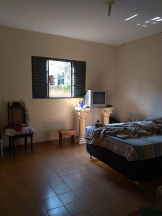 Imagem Casa com 3 Quartos à Venda, 200 m² em Vila São José - Taubaté