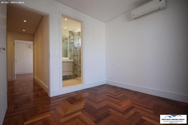 Imagem Imóvel com 3 Quartos à Venda, 314 m² em Moema - São Paulo Imagem Imóvel com 3 Quartos à Venda, 314 m² em Moema - São Paulo