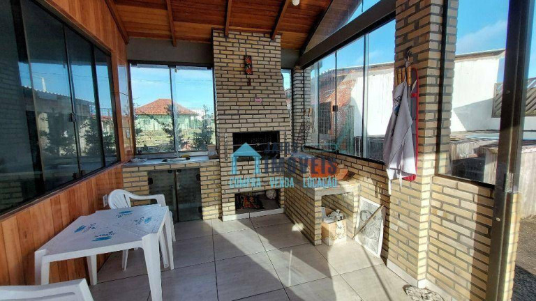 Imagem Casa com 3 Quartos à Venda, 360 m² em Centro - Balneário Pinhal Imagem Casa com 3 Quartos à Venda, 360 m² em Centro - Balneário Pinhal