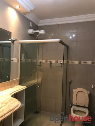 Imagem Casa com 3 Quartos à Venda, 250 m² em Candelária - Natal Imagem Casa com 3 Quartos à Venda, 250 m² em Candelária - Natal