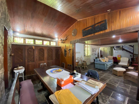 Imagem Casa com 6 Quartos à Venda, 269 m² em Albuquerque - Teresópolis Imagem Casa com 6 Quartos à Venda, 269 m² em Albuquerque - Teresópolis