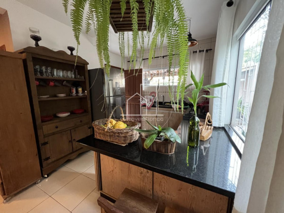 Imagem Casa com 3 Quartos à Venda, 255 m² em São João Do Rio Vermelho - Florianópolis Imagem Casa com 3 Quartos à Venda, 255 m² em São João Do Rio Vermelho - Florianópolis