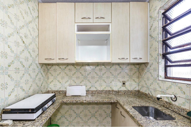 Imagem Apartamento com 1 Quarto à Venda, 33 m² em Centro Histórico - Porto Alegre Imagem Apartamento com 1 Quarto à Venda, 33 m² em Centro Histórico - Porto Alegre