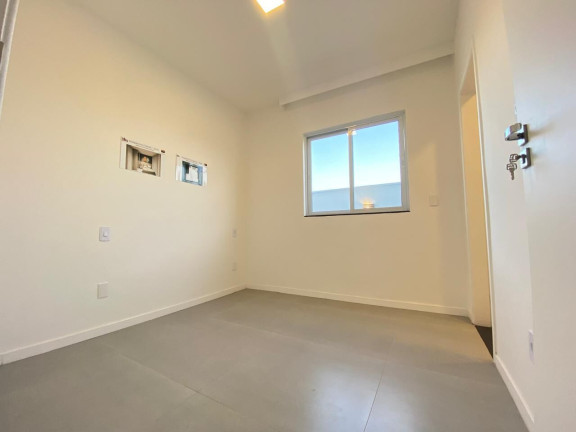 Imagem Casa com 3 Quartos à Venda, 210 m² em Sim - Feira De Santana Imagem Casa com 3 Quartos à Venda, 210 m² em Sim - Feira De Santana