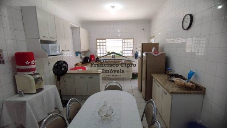 Imagem Casa com 3 Quartos à Venda, 283 m² em Jardim Bela Vista - Guaratinguetá Imagem Casa com 3 Quartos à Venda, 283 m² em Jardim Bela Vista - Guaratinguetá