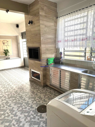 Imagem Casa com 3 Quartos à Venda, 244 m² em Cavalhada - Porto Alegre Imagem Casa com 3 Quartos à Venda, 244 m² em Cavalhada - Porto Alegre