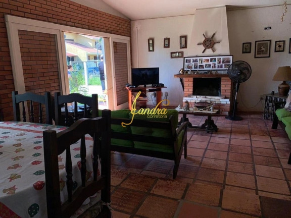 Imagem Casa com 4 Quartos à Venda, 220 m² em Centro - Xangri-la Imagem Casa com 4 Quartos à Venda, 220 m² em Centro - Xangri-la
