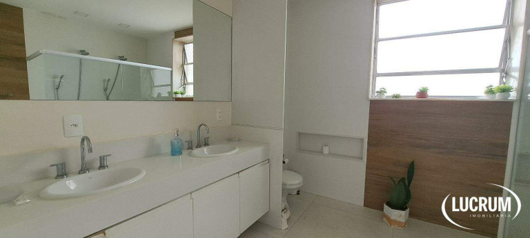Imagem Apartamento com 3 Quartos à Venda, 280 m² em Copacabana - Rio De Janeiro Imagem Apartamento com 3 Quartos à Venda, 280 m² em Copacabana - Rio De Janeiro