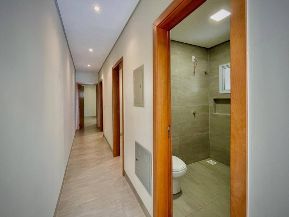 Imagem Casa com 3 Quartos à Venda, 180 m² em Cuiabá Imagem Casa com 3 Quartos à Venda, 180 m² em Cuiabá