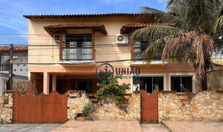 Imagem Casa com 4 Quartos à Venda, 360 m² em Itaipu - Niterói Imagem Casa com 4 Quartos à Venda, 360 m² em Itaipu - Niterói