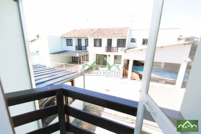Imagem Sobrado com 3 Quartos à Venda, 74 m² em Centro - Balneário Barra Do Sul