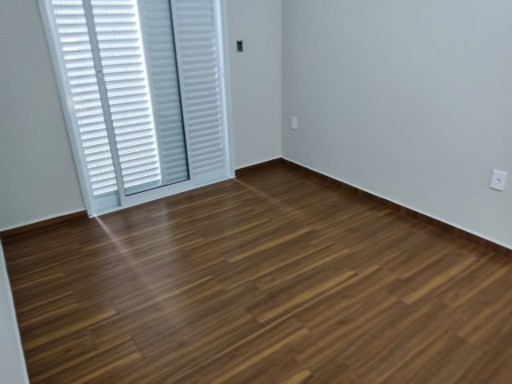 Imagem Casa com 3 Quartos à Venda, 118 m² em Horto Florestal - Sorocaba Imagem Casa com 3 Quartos à Venda, 118 m² em Horto Florestal - Sorocaba