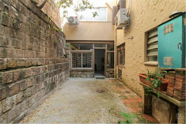 Imagem Imóvel com 2 Quartos à Venda, em Auxiliadora - Porto Alegre Imagem Imóvel com 2 Quartos à Venda, em Auxiliadora - Porto Alegre