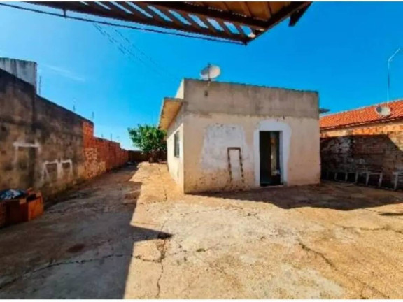 Imagem Casa com 2 Quartos à Venda, 49 m² em Jardim Santa Lucia - Pederneiras