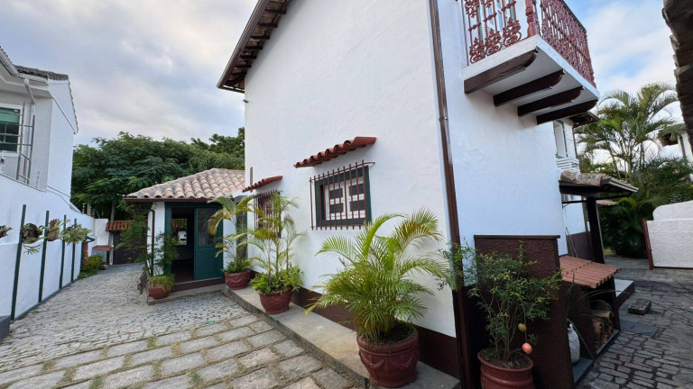 Imagem Casa com 5 Quartos para Alugar, 450 m² em Portinho - Cabo Frio Imagem Casa com 5 Quartos para Alugar, 450 m² em Portinho - Cabo Frio