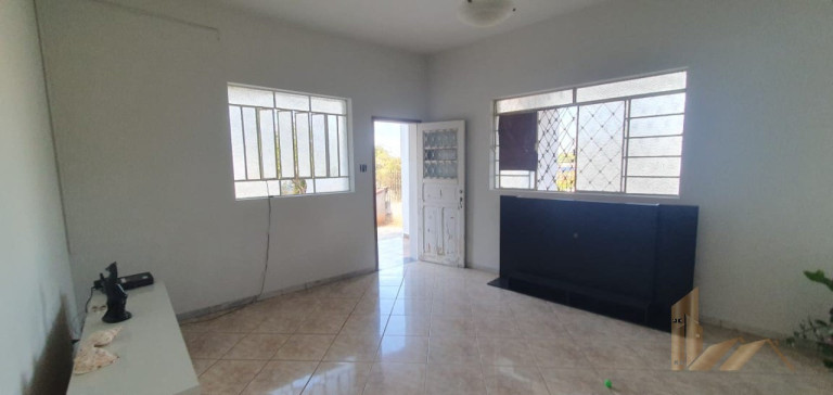 Imagem Casa com 4 Quartos à Venda, 527 m² em São João Batista (venda Nova) - Belo Horizonte Imagem Casa com 4 Quartos à Venda, 527 m² em São João Batista (venda Nova) - Belo Horizonte