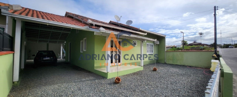 Imagem Casa com 3 Quartos à Venda, 100 m² em Santo Antonio - Balneário Piçarras Imagem Casa com 3 Quartos à Venda, 100 m² em Santo Antonio - Balneário Piçarras