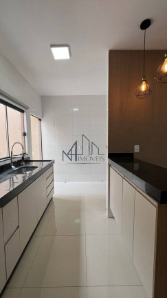 Imagem Casa com 3 Quartos à Venda, 180 m² em Setor Três Marias - Goiânia Imagem Casa com 3 Quartos à Venda, 180 m² em Setor Três Marias - Goiânia