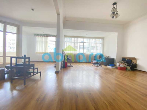 Imagem Apartamento com 4 Quartos à Venda, 190 m² em Copacabana - Rio De Janeiro Imagem Apartamento com 4 Quartos à Venda, 190 m² em Copacabana - Rio De Janeiro