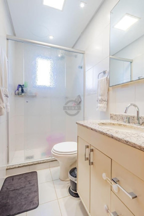 Imagem Imóvel com 2 Quartos à Venda, em Auxiliadora - Porto Alegre Imagem Imóvel com 2 Quartos à Venda, em Auxiliadora - Porto Alegre