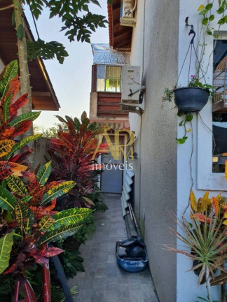 Imagem Casa com 3 Quartos à Venda, 150 m² em Barra Do Aririú - Palhoça Imagem Casa com 3 Quartos à Venda, 150 m² em Barra Do Aririú - Palhoça