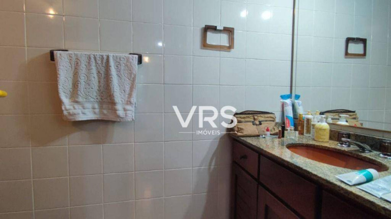 Imagem Apartamento com 4 Quartos à Venda, 220 m² em Agriões - Teresópolis
