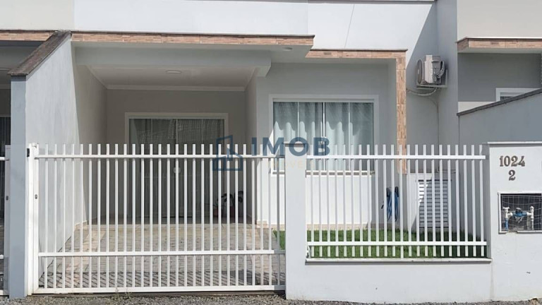 Casa com 2 Quartos à Venda, 74 m² em Braço Do Sul - Schroeder