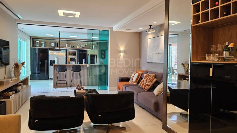 Imagem Apartamento com 3 Quartos à Venda, 177 m² em Centro - Balneário Camboriú Imagem Apartamento com 3 Quartos à Venda, 177 m² em Centro - Balneário Camboriú
