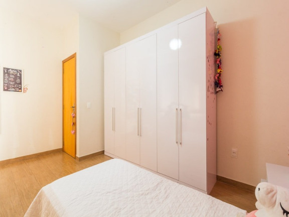 Imagem Casa com 4 Quartos à Venda, 360 m² em Três Barras - Contagem Imagem Casa com 4 Quartos à Venda, 360 m² em Três Barras - Contagem