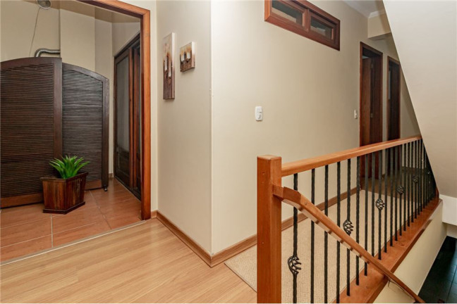 Imagem Casa com 3 Quartos à Venda, 200 m² em Jardim Planalto - Porto Alegre Imagem Casa com 3 Quartos à Venda, 200 m² em Jardim Planalto - Porto Alegre