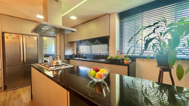 Imagem Apartamento com 3 Quartos à Venda, 142 m² em Centro - Florianópolis