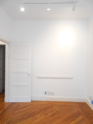 Imagem Casa com 2 Quartos para Alugar, 186 m² em Higienópolis - São Paulo Imagem Casa com 2 Quartos para Alugar, 186 m² em Higienópolis - São Paulo