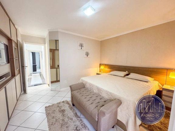 Imagem Apartamento com 3 Quartos à Venda, 160 m² em Centro - Balneário Camboriú Imagem Apartamento com 3 Quartos à Venda, 160 m² em Centro - Balneário Camboriú