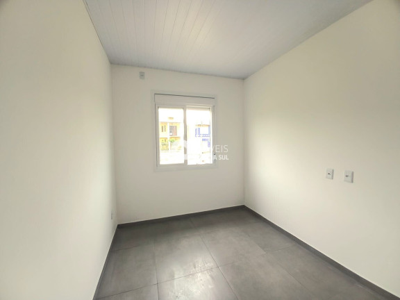 Imagem Casa com 2 Quartos à Venda, 48 m² Imagem Casa com 2 Quartos à Venda, 48 m²