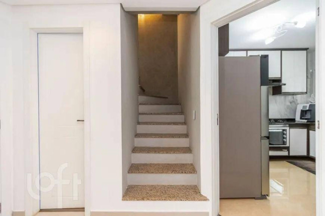Imagem Sobrado com 3 Quartos à Venda, 180 m² em Boqueirão - Curitiba Imagem Sobrado com 3 Quartos à Venda, 180 m² em Boqueirão - Curitiba