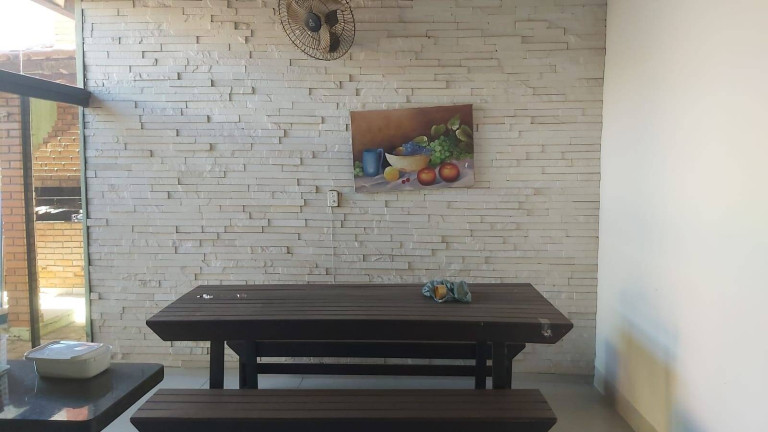 Imagem Casa com 3 Quartos à Venda, 300 m² em Recanto Dos Pássaros - Cuiabá Imagem Casa com 3 Quartos à Venda, 300 m² em Recanto Dos Pássaros - Cuiabá