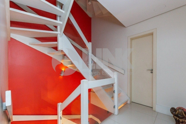 Imagem Imóvel com 4 Quartos à Venda, 446 m² em Jardim Carvalho - Porto Alegre Imagem Imóvel com 4 Quartos à Venda, 446 m² em Jardim Carvalho - Porto Alegre