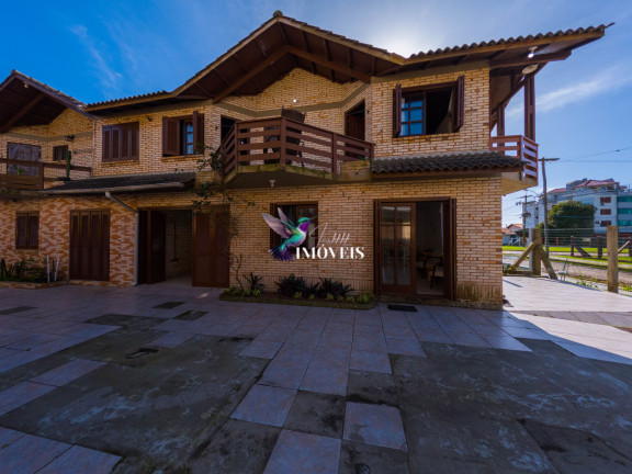 Imagem Casa com 2 Quartos à Venda, 98 m² em Centro - Tramandaí Imagem Casa com 2 Quartos à Venda, 98 m² em Centro - Tramandaí