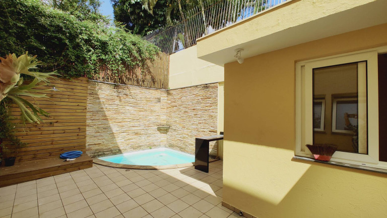 Imagem Casa com 3 Quartos à Venda, 160 m² em Vila Nova Conceição - São Paulo Imagem Casa com 3 Quartos à Venda, 160 m² em Vila Nova Conceição - São Paulo