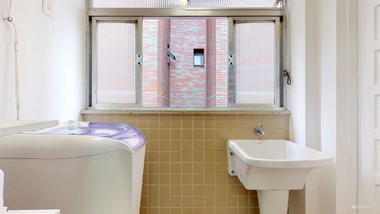 Imagem Imóvel com 3 Quartos à Venda, 122 m² em Auxiliadora - Porto Alegre Imagem Imóvel com 3 Quartos à Venda, 122 m² em Auxiliadora - Porto Alegre
