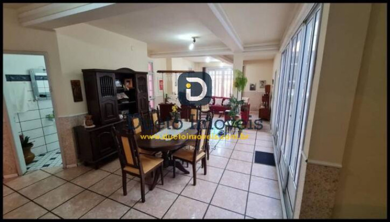 Casa com 4 Quartos à Venda, 284 m² em Camobi - Santa Maria