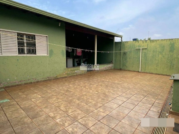 Imagem Casa com 3 Quartos à Venda, 300 m² em Estados Unidos - Uberaba Imagem Casa com 3 Quartos à Venda, 300 m² em Estados Unidos - Uberaba