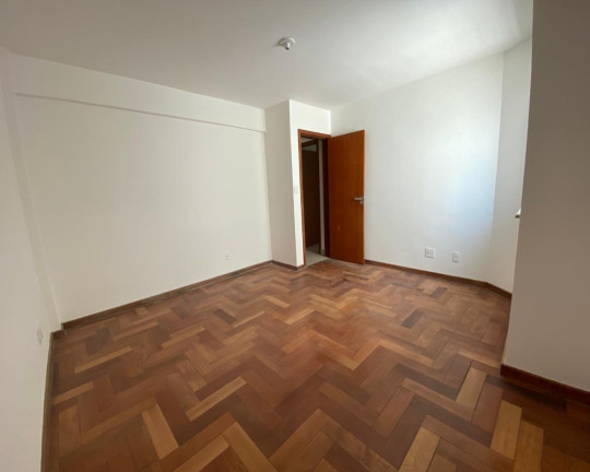 Imagem Imóvel com 3 Quartos à Venda, 120 m² em São Mateus - Juiz De Fora