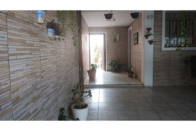Casa com 5 Quartos à Venda, 230 m² em Vila Marari - São Paulo
