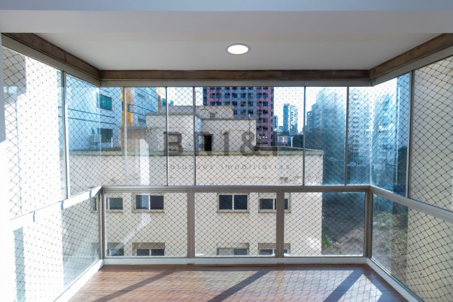 Imagem Apartamento com 3 Quartos à Venda ou Locação, 110 m² em Vila Olímpia - São Paulo Imagem Apartamento com 3 Quartos à Venda ou Locação, 110 m² em Vila Olímpia - São Paulo