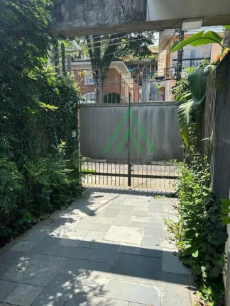 Imagem Casa com 3 Quartos à Venda, 264 m² em Pacaembu - São Paulo Imagem Casa com 3 Quartos à Venda, 264 m² em Pacaembu - São Paulo