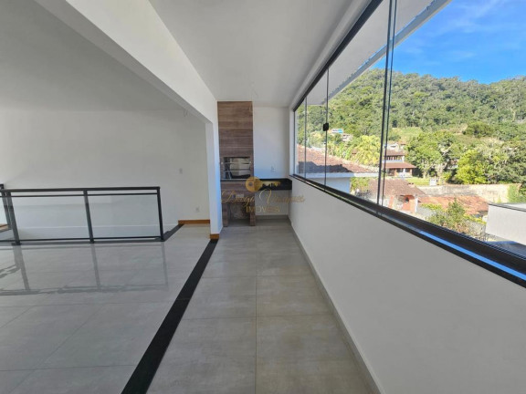 Imagem Casa com 3 Quartos à Venda, 142 m² em Alto - Teresópolis Imagem Casa com 3 Quartos à Venda, 142 m² em Alto - Teresópolis