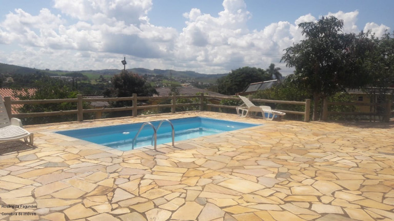 Imagem Sobrado com 4 Quartos à Venda, 672 m² em Chácara São Francisco - Poços De Caldas Imagem Sobrado com 4 Quartos à Venda, 672 m² em Chácara São Francisco - Poços De Caldas