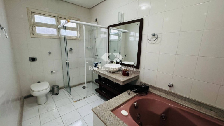 Imagem Casa com 3 Quartos à Venda, 266 m² em Centro - Biguaçu